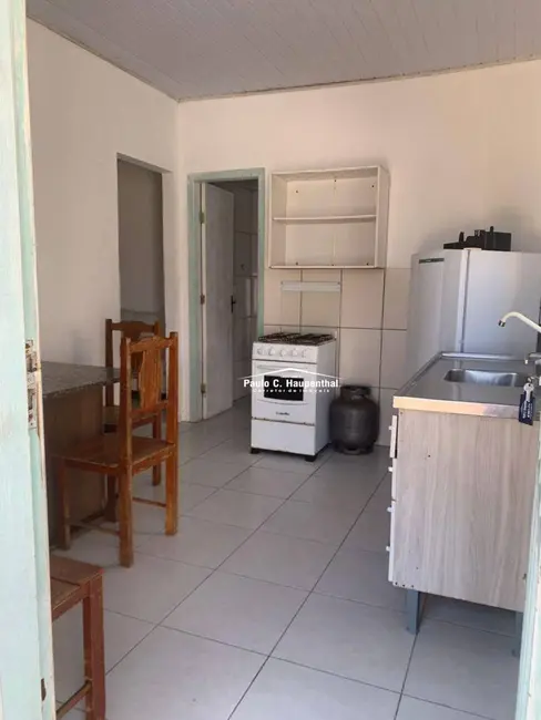 Foto 6 de Casa com 2 quartos para alugar, 300m2 em Centro, Balneario Arroio Do Silva - SC