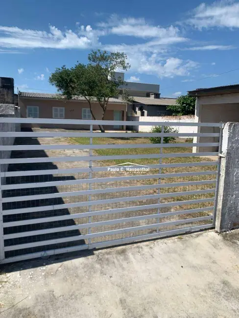 Foto 2 de Casa com 2 quartos para alugar, 300m2 em Centro, Balneario Arroio Do Silva - SC
