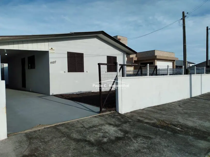 Foto 1 de Casa com 3 quartos à venda, 350m2 em Balneario Arroio Do Silva - SC