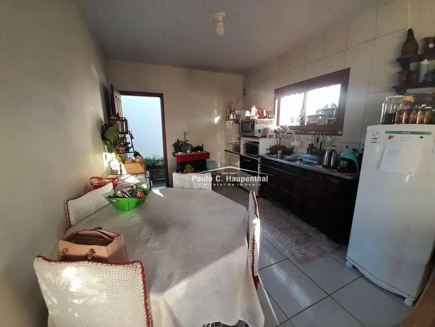 Foto 3 de Casa com 2 quartos à venda, 156m2 em Coloninha, Ararangua - SC