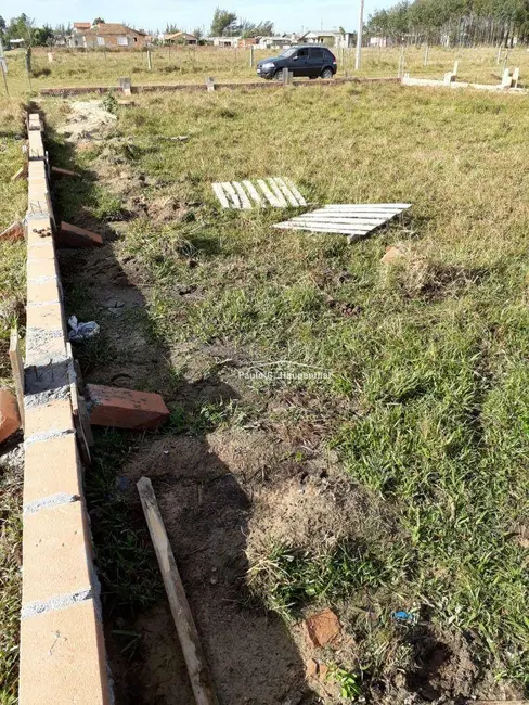 Foto 3 de Terreno / Lote à venda, 360m2 em Balneario Arroio Do Silva - SC