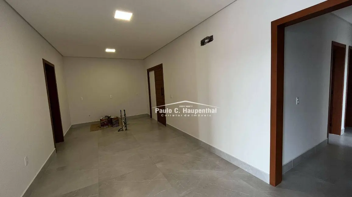Foto 6 de Casa com 3 quartos à venda, 360m2 em Balneario Arroio Do Silva - SC