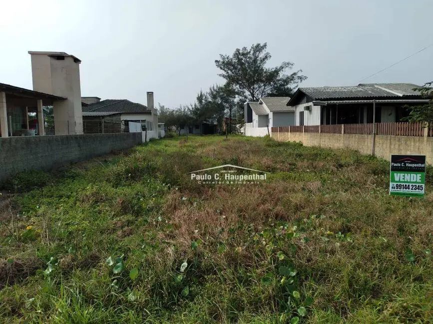 Foto 2 de Terreno / Lote à venda, 300m2 em Balneario Arroio Do Silva - SC