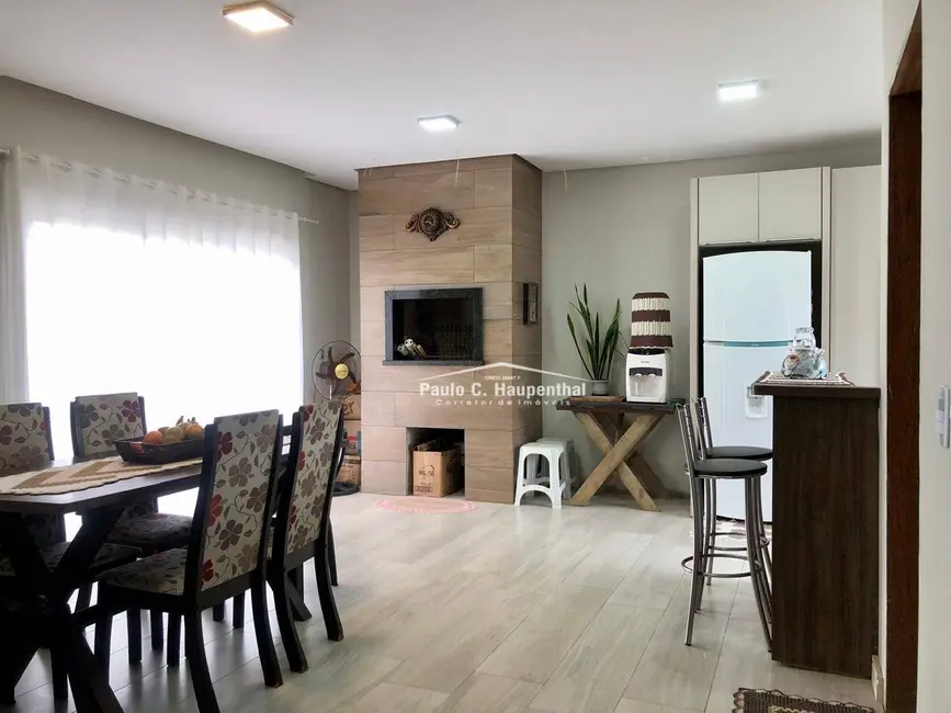 Foto 7 de Casa com 3 quartos à venda, 324m2 em Balneario Arroio Do Silva - SC