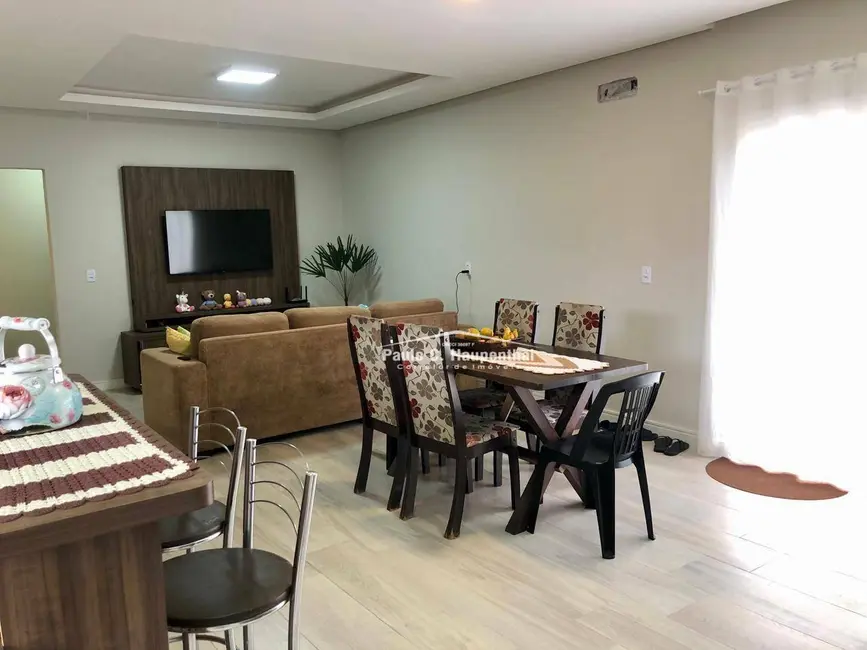 Foto 6 de Casa com 3 quartos à venda, 324m2 em Balneario Arroio Do Silva - SC