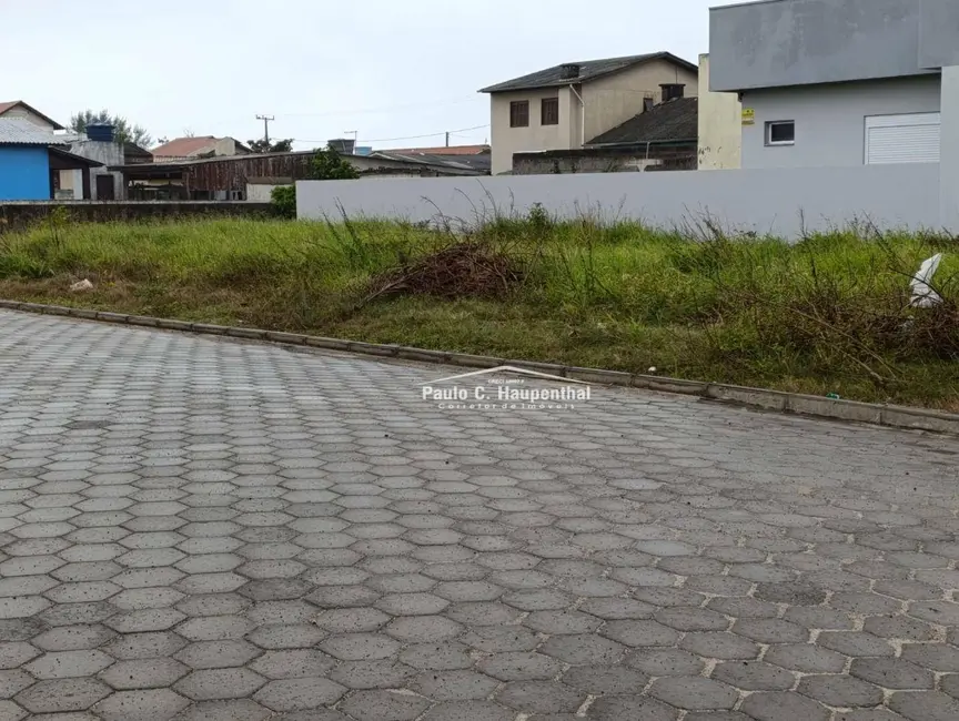 Foto 1 de Terreno / Lote à venda, 324m2 em Balneario Arroio Do Silva - SC