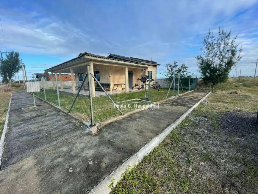 Foto 1 de Casa com 3 quartos à venda, 300m2 em Balneario Arroio Do Silva - SC