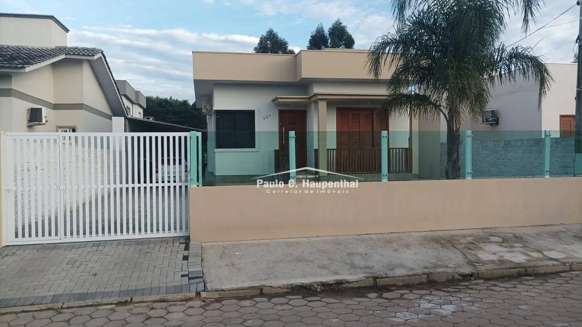 Foto 1 de Casa com 2 quartos à venda, 300m2 em Polícia Rodoviária, Ararangua - SC