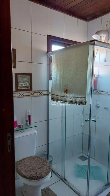 Casa com 2 quartos à venda, 360m2 em Balneario Arroio Do Silva - SC - imagem 9 Foto 9 de Casa com 2 quartos à venda, 360m2 em Balneario Arroio Do Silva - SC