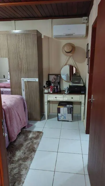 Casa com 2 quartos à venda, 360m2 em Balneario Arroio Do Silva - SC - imagem 5 Foto 5 de Casa com 2 quartos à venda, 360m2 em Balneario Arroio Do Silva - SC