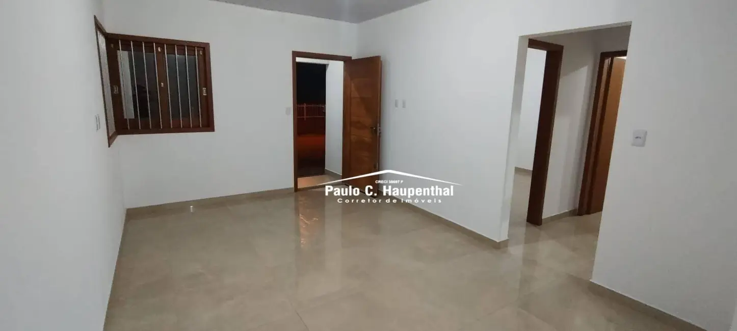 Foto 7 de Casa com 3 quartos à venda, 150m2 em Balneario Arroio Do Silva - SC