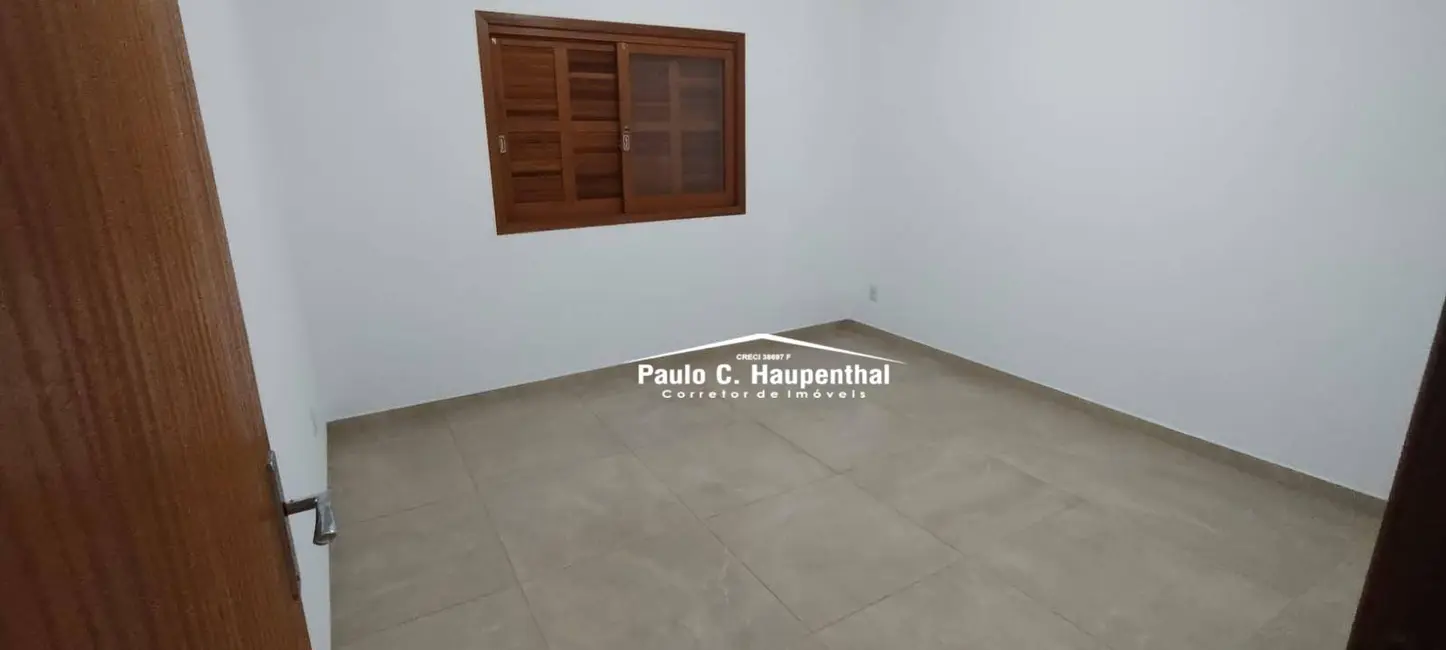 Foto 3 de Casa com 3 quartos à venda, 150m2 em Balneario Arroio Do Silva - SC