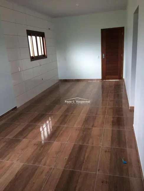 Casa com 2 quartos à venda, 330m2 em Polícia Rodoviária, Ararangua - SC - imagem 4 Foto 4 de Casa com 2 quartos à venda, 330m2 em Polícia Rodoviária, Ararangua - SC