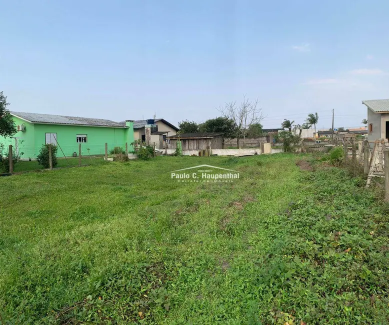 Foto 3 de Terreno / Lote à venda, 360m2 em Balneario Arroio Do Silva - SC