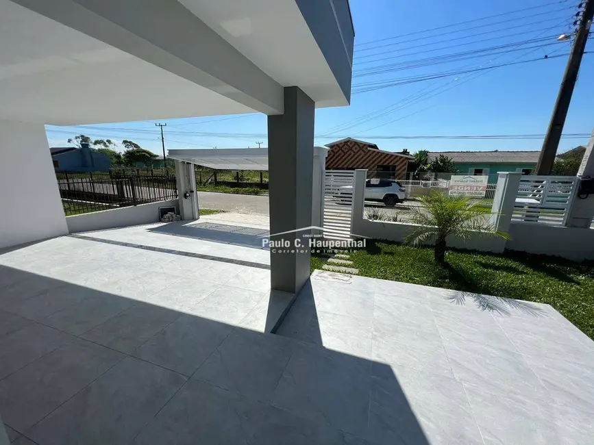 Foto 2 de Casa com 3 quartos à venda, 300m2 em Balneario Arroio Do Silva - SC