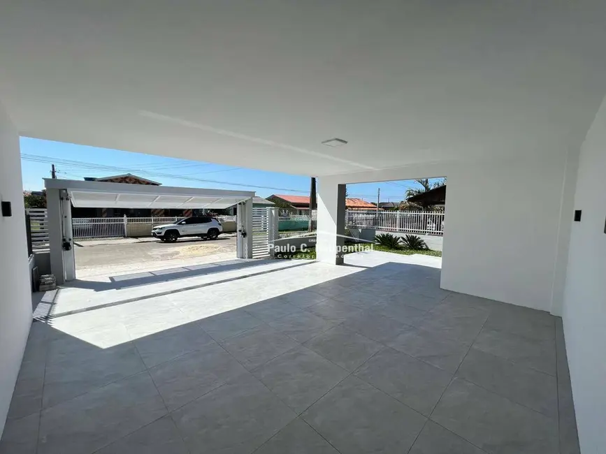 Foto 5 de Casa com 3 quartos à venda, 300m2 em Balneario Arroio Do Silva - SC