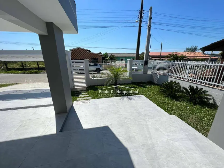Foto 3 de Casa com 3 quartos à venda, 300m2 em Balneario Arroio Do Silva - SC