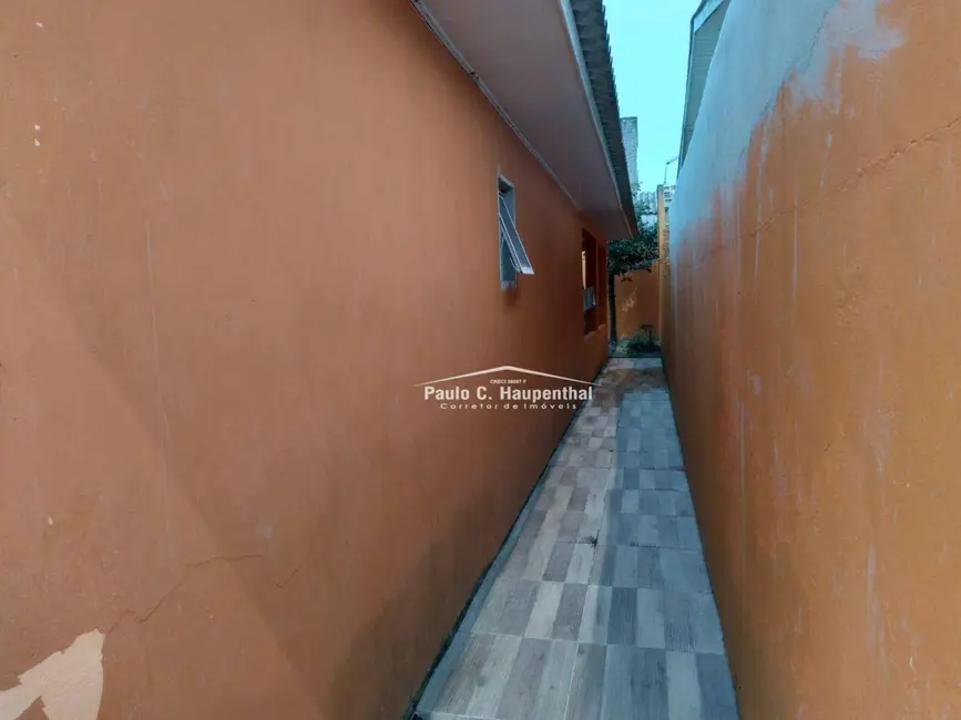 Foto 3 de Casa com 2 quartos à venda, 300m2 em Balneario Arroio Do Silva - SC