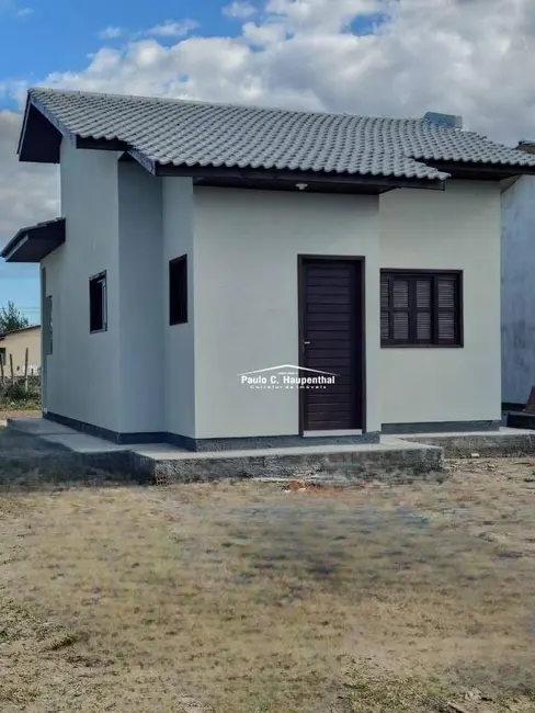 Foto 2 de Casa com 2 quartos à venda, 230m2 em Balneario Arroio Do Silva - SC