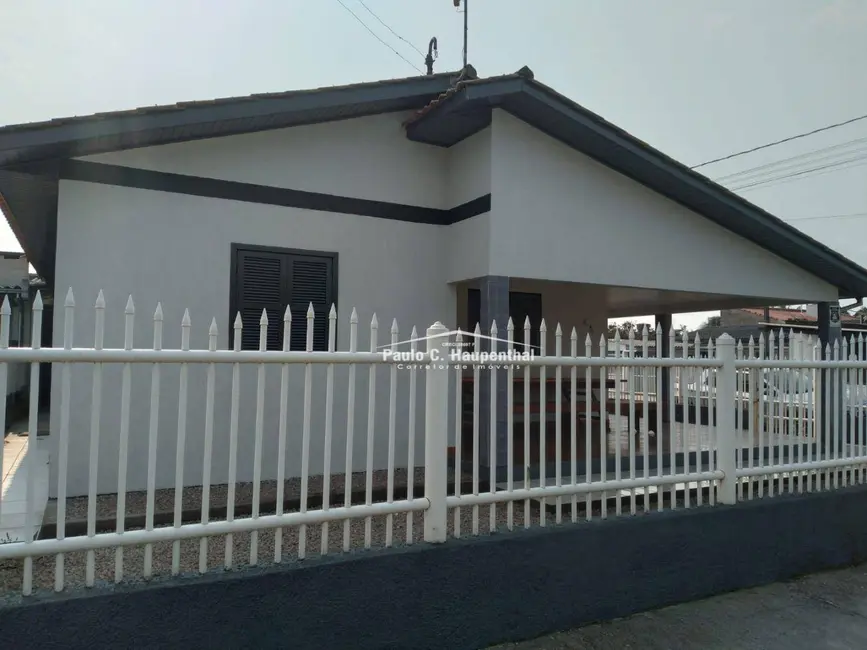 Foto 3 de Casa com 4 quartos à venda, 350m2 em Balneario Arroio Do Silva - SC