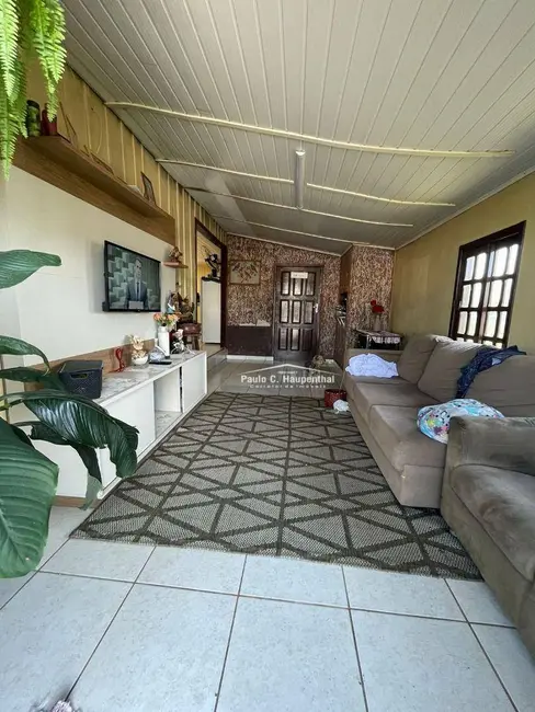 Casa com 4 quartos à venda, 490m2 em Coloninha, Ararangua - SC - imagem 4 Foto 4 de Casa com 4 quartos à venda, 490m2 em Coloninha, Ararangua - SC