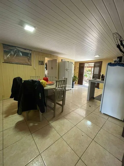 Casa com 4 quartos à venda, 490m2 em Coloninha, Ararangua - SC - imagem 6 Foto 6 de Casa com 4 quartos à venda, 490m2 em Coloninha, Ararangua - SC