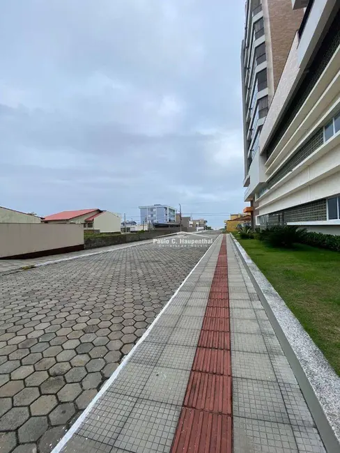 Foto 3 de Apartamento com 3 quartos à venda, 130m2 em Centro, Balneario Arroio Do Silva - SC