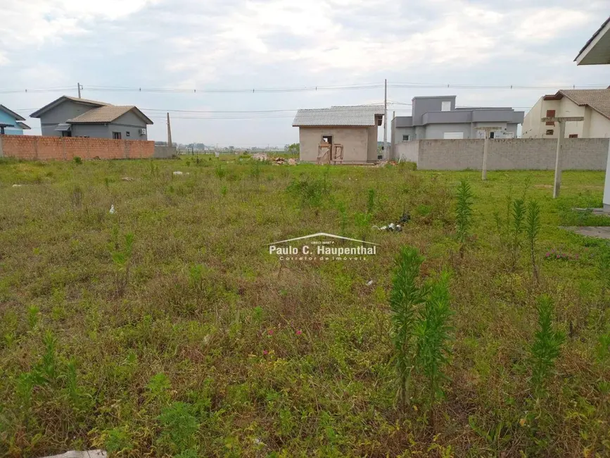 Foto 1 de Terreno / Lote à venda, 300m2 em Ararangua - SC