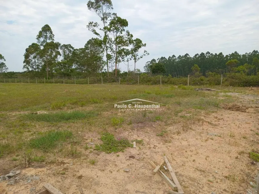 Foto 1 de Terreno / Lote à venda, 300m2 em Ararangua - SC