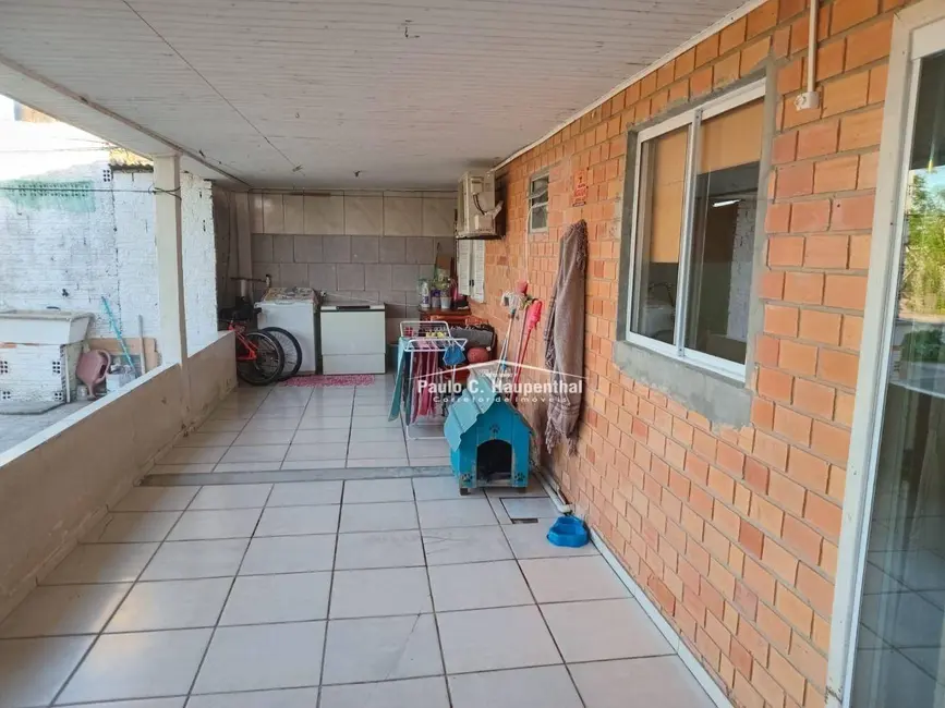 Foto 1 de Casa com 2 quartos à venda, 300m2 em Balneario Arroio Do Silva - SC