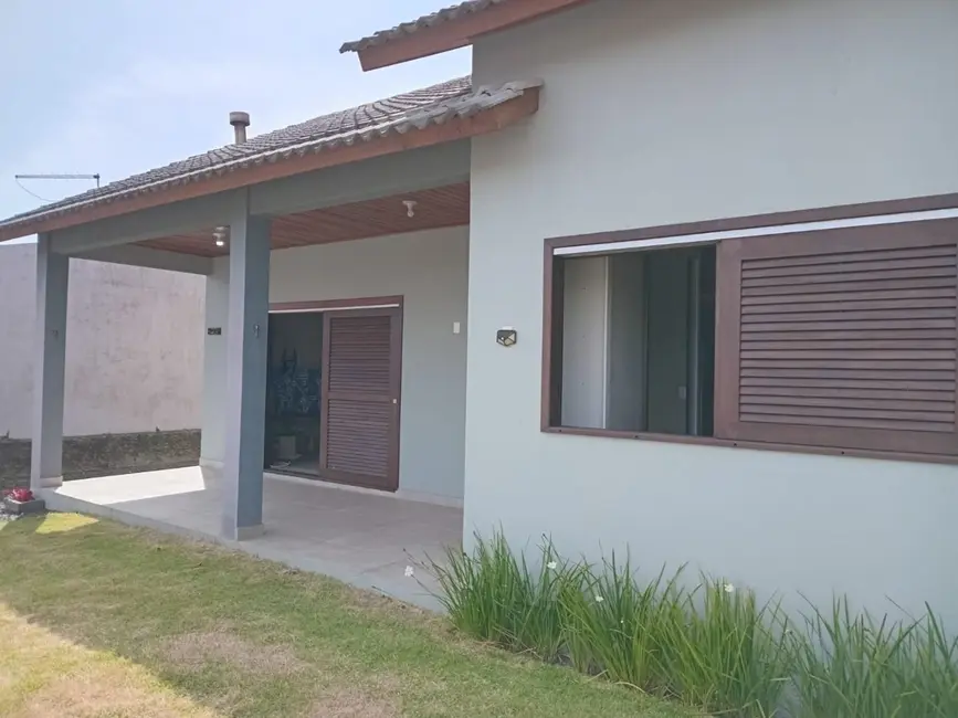 Foto 3 de Casa com 3 quartos à venda, 390m2 em Centro, Balneario Arroio Do Silva - SC