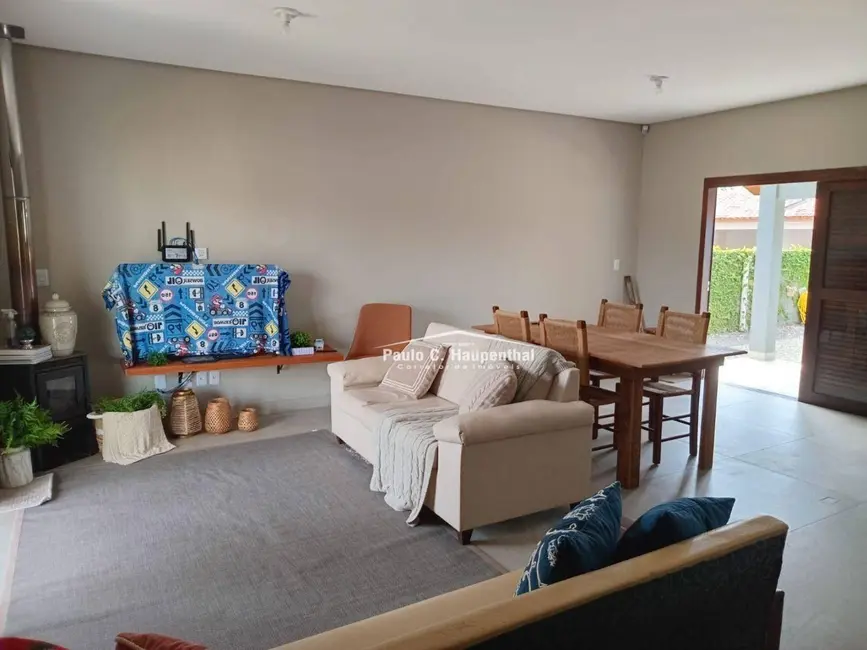 Foto 5 de Casa com 3 quartos à venda, 390m2 em Centro, Balneario Arroio Do Silva - SC