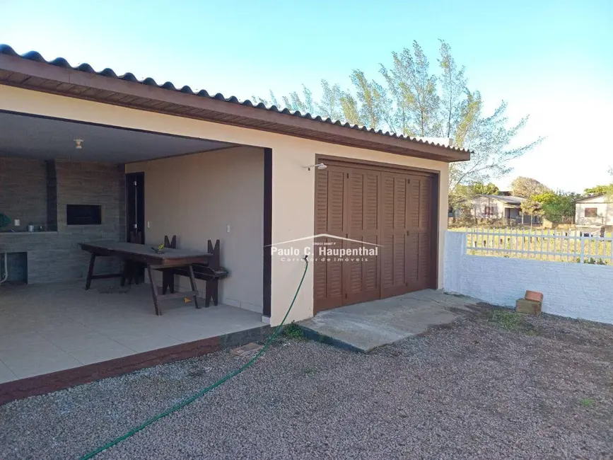 Foto 3 de Casa com 2 quartos à venda, 300m2 em Balneario Arroio Do Silva - SC