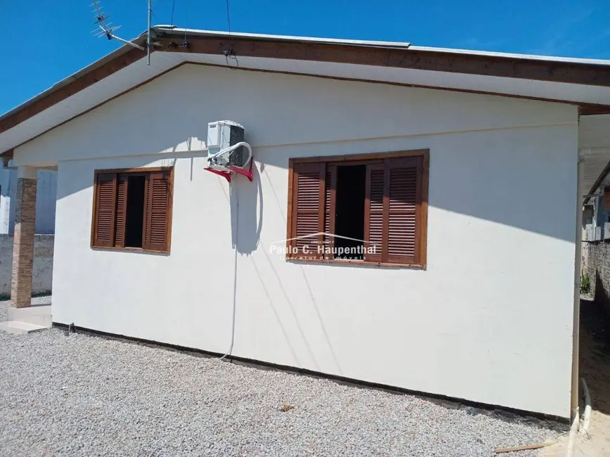 Foto 1 de Casa com 3 quartos à venda, 300m2 em Balneario Arroio Do Silva - SC