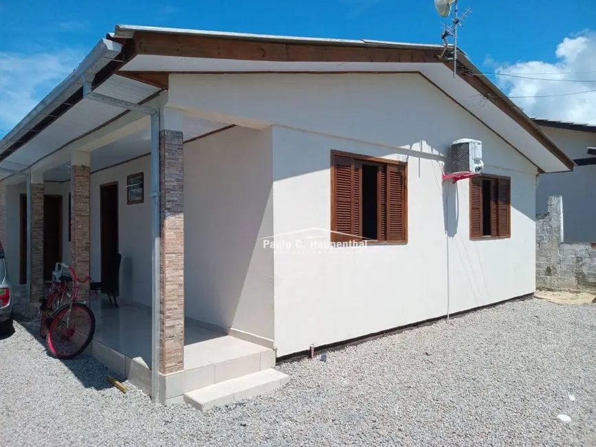 Foto 2 de Casa com 3 quartos à venda, 300m2 em Balneario Arroio Do Silva - SC