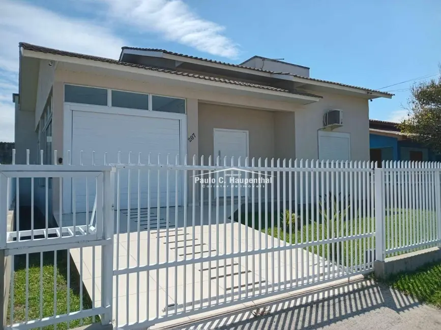 Foto 1 de Casa com 2 quartos à venda, 300m2 em Centro, Balneario Arroio Do Silva - SC