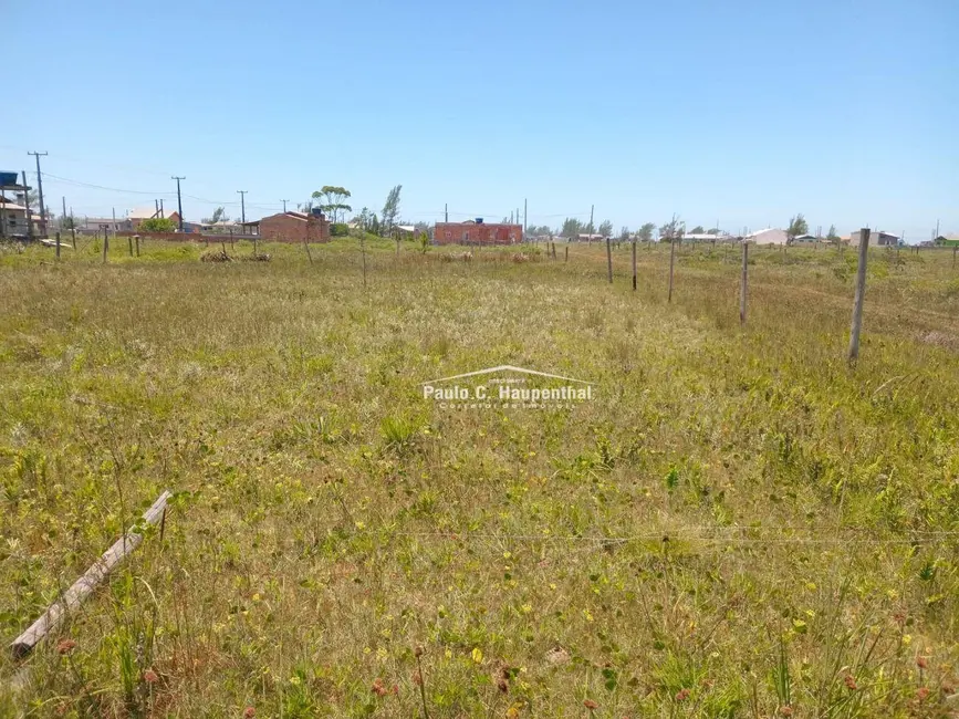 Foto 3 de Terreno / Lote à venda, 300m2 em Balneario Arroio Do Silva - SC