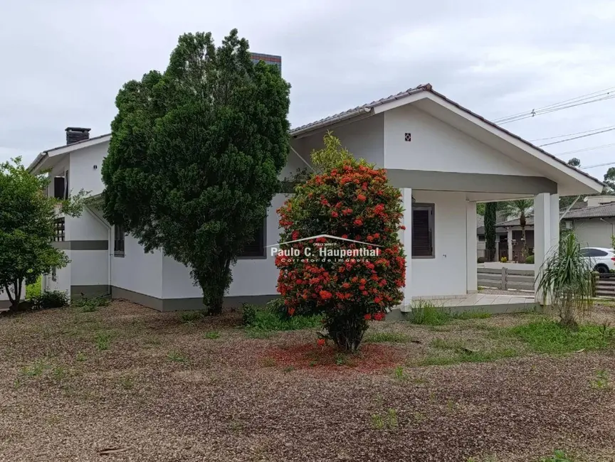 Casa com 4 quartos à venda, 573m2 em Centro, Turvo - SC - imagem 3 Foto 3 de Casa com 4 quartos à venda, 573m2 em Centro, Turvo - SC