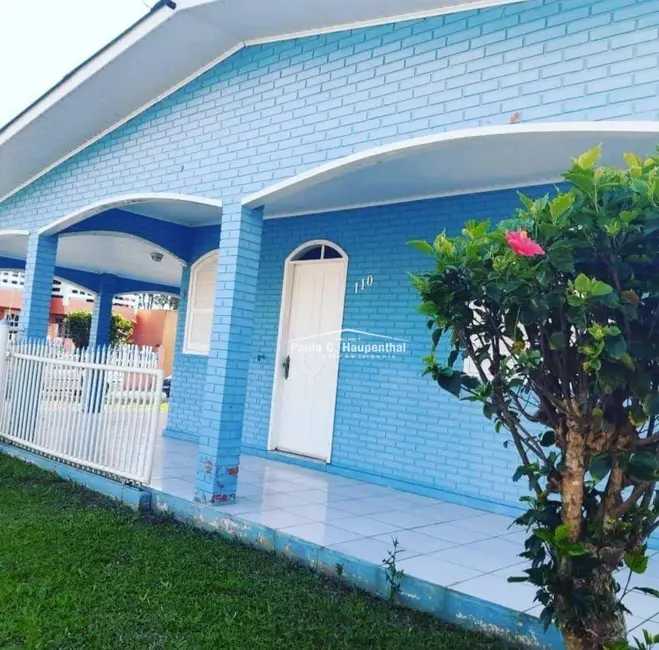 Foto 2 de Casa com 4 quartos à venda, 450m2 em Centro, Balneario Arroio Do Silva - SC