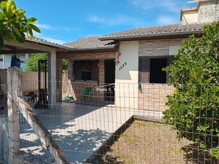 Foto 1 de Casa com 5 quartos à venda, 336m2 em Balneario Arroio Do Silva - SC