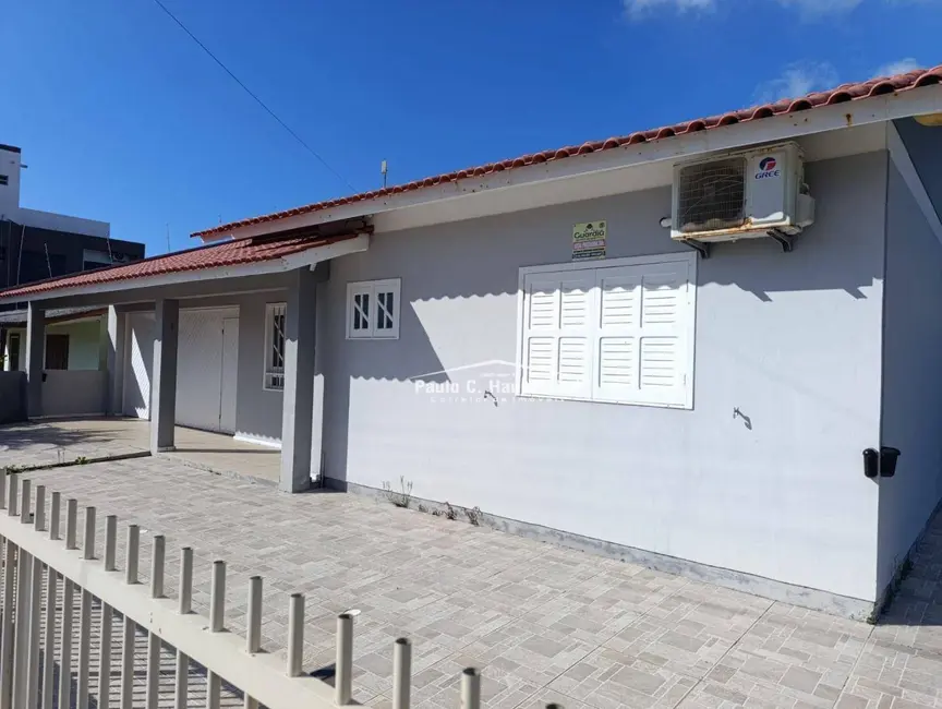 Foto 2 de Casa com 3 quartos à venda, 360m2 em Balneario Arroio Do Silva - SC