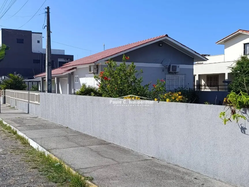 Foto 4 de Casa com 3 quartos à venda, 360m2 em Balneario Arroio Do Silva - SC