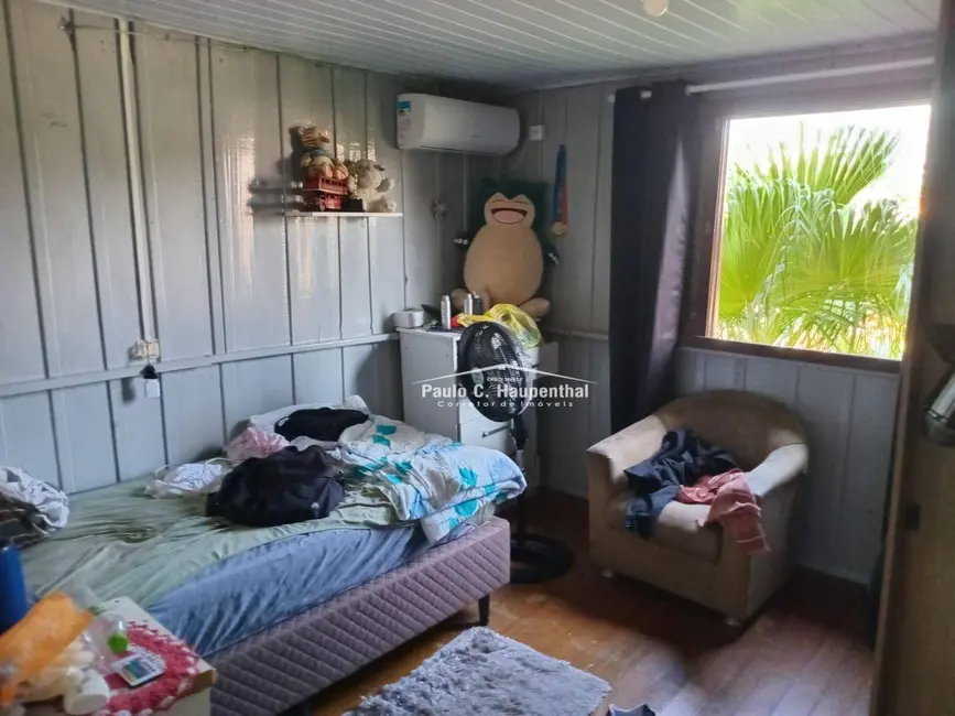 Casa com 4 quartos à venda, 490m2 em Coloninha, Ararangua - SC - imagem 8 Foto 8 de Casa com 4 quartos à venda, 490m2 em Coloninha, Ararangua - SC