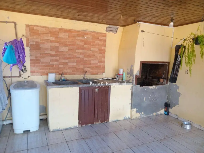 Casa com 4 quartos à venda, 490m2 em Coloninha, Ararangua - SC - imagem 9 Foto 9 de Casa com 4 quartos à venda, 490m2 em Coloninha, Ararangua - SC