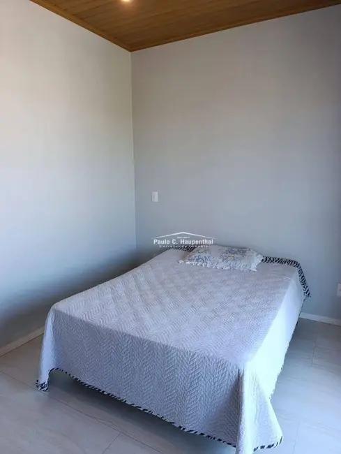 Foto 6 de Casa com 4 quartos à venda, 300m2 em Balneario Arroio Do Silva - SC