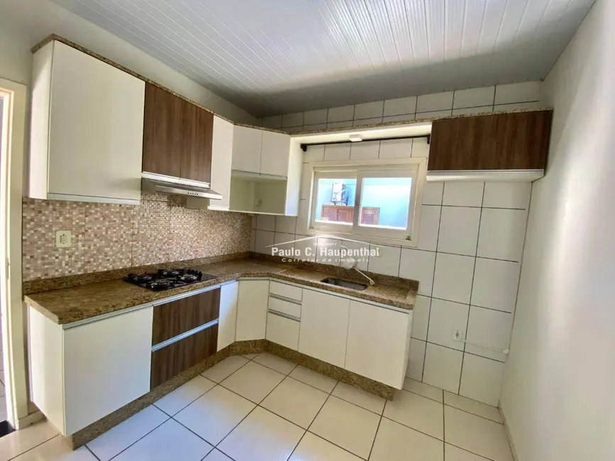 Casa com 2 quartos à venda, 162m2 em Coloninha, Ararangua - SC - imagem 7 Foto 7 de Casa com 2 quartos à venda, 162m2 em Coloninha, Ararangua - SC