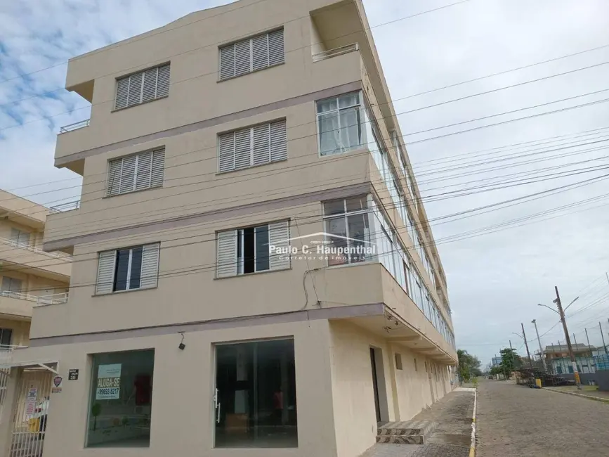Foto 1 de Apartamento com 2 quartos para alugar, 70m2 em Centro, Balneario Arroio Do Silva - SC