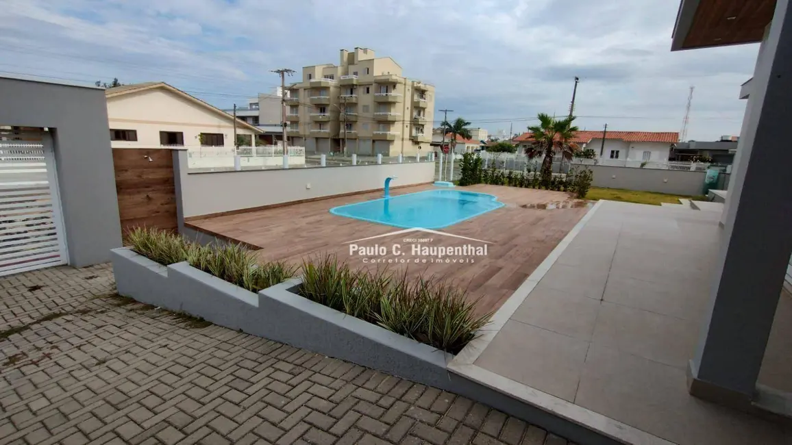 Foto 3 de Casa com 4 quartos à venda, 780m2 em Balneario Arroio Do Silva - SC