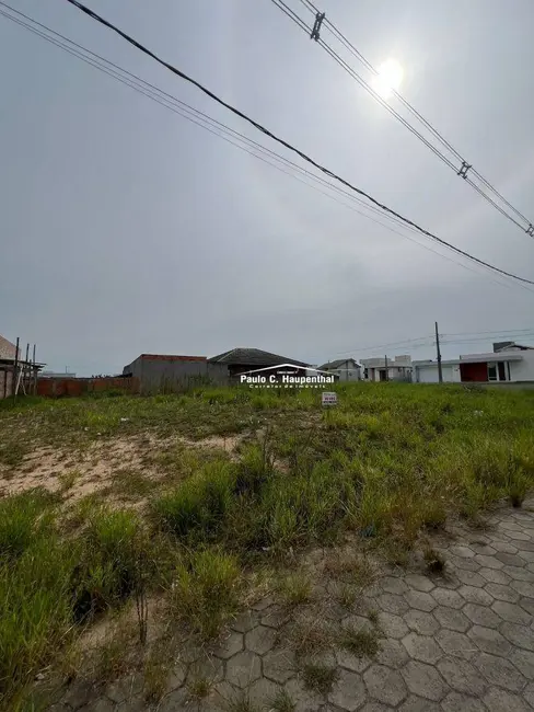 Foto 1 de Terreno / Lote à venda, 398m2 em Lagoão, Ararangua - SC