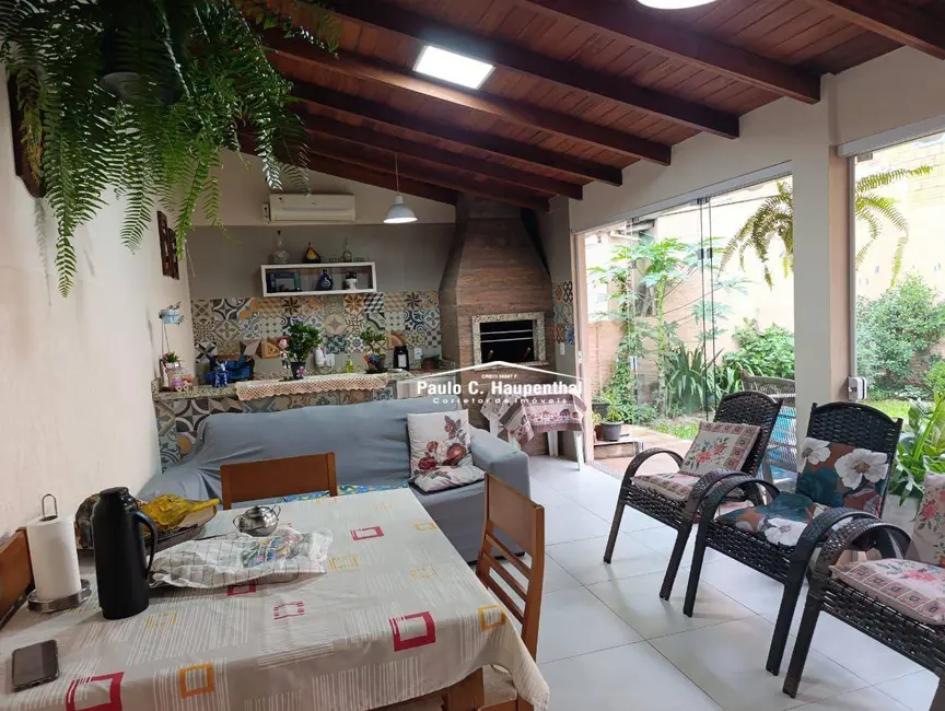 Foto 5 de Casa com 4 quartos à venda, 240m2 em Vila São José, Ararangua - SC